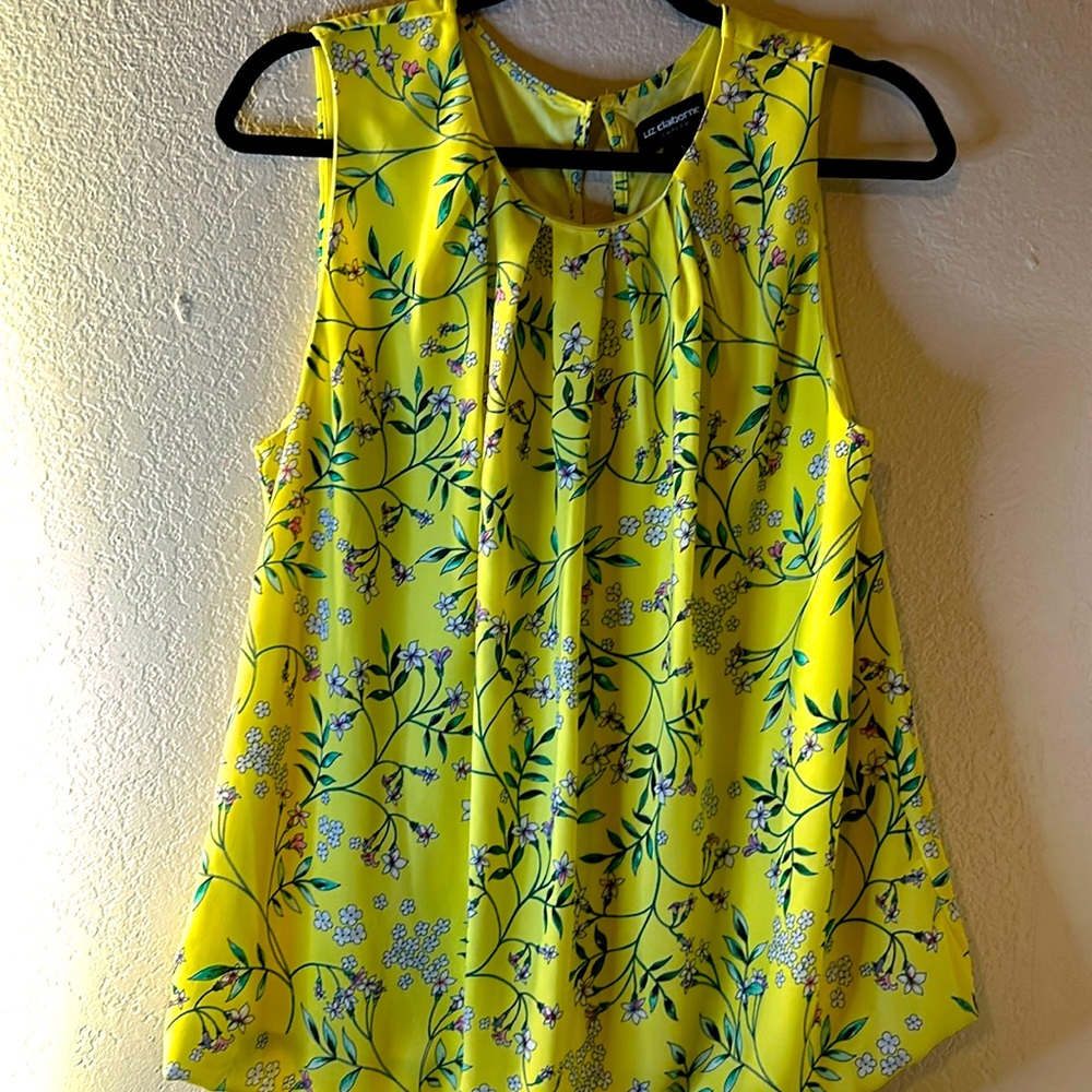 Sleeveless tank